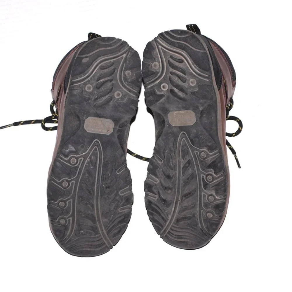 Boys Brown Magellan Outdoors Waterproof Boots Size 5 D